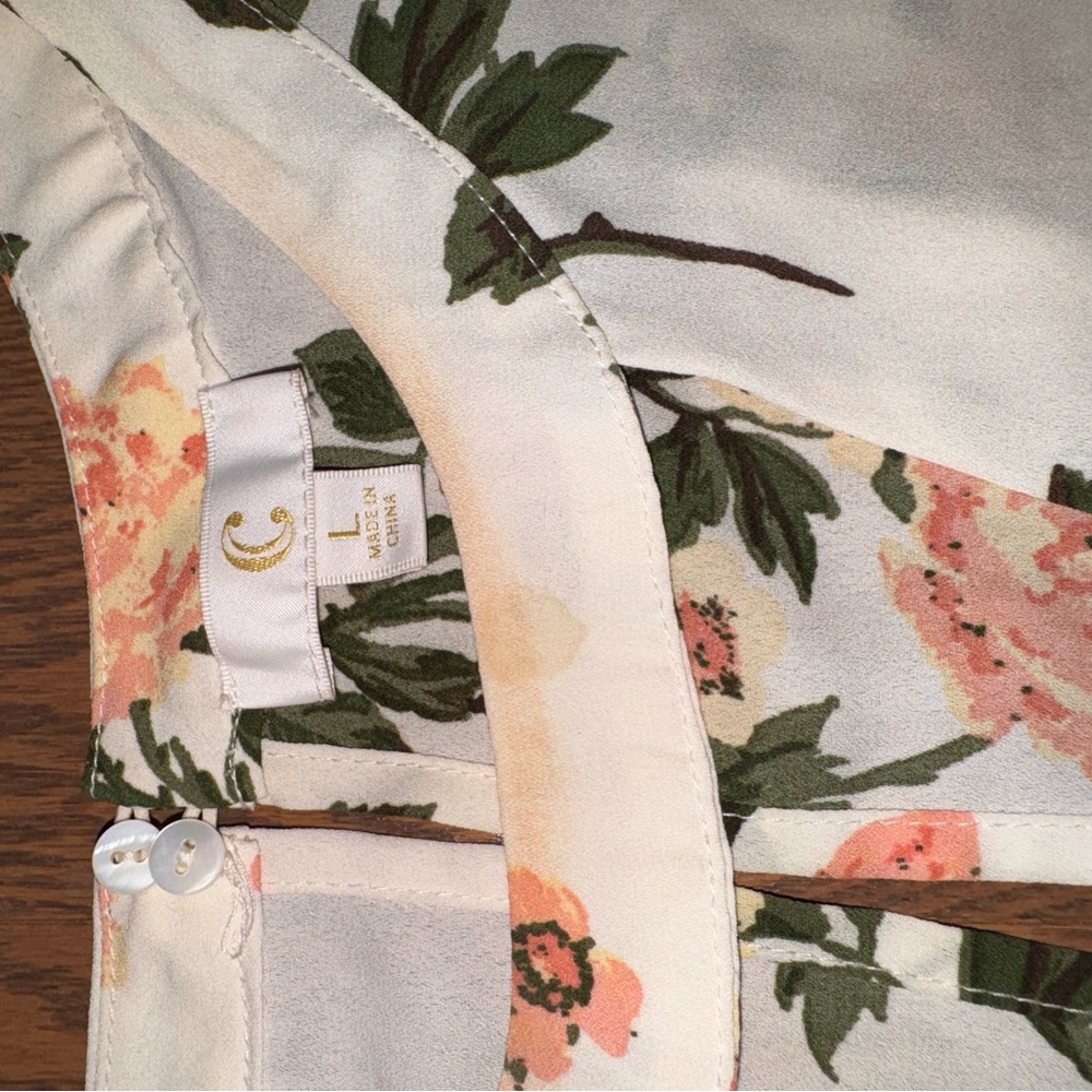 Blouse - Picture 2 of 3